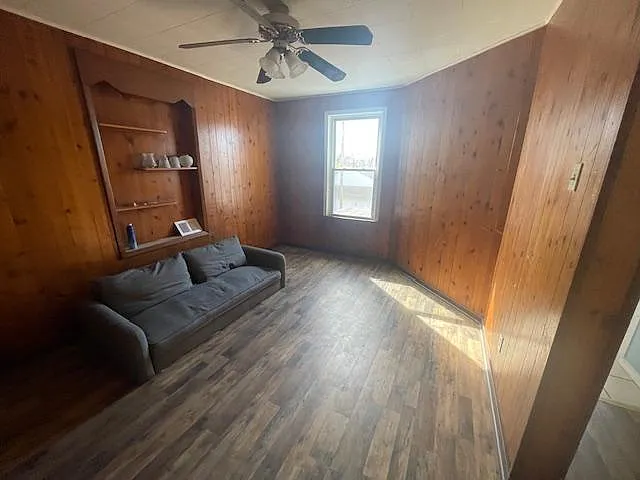 7523 Roslyn St #2 — Photo 6