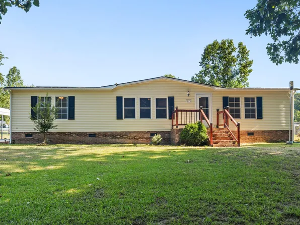 913 Silas Moore Rd, Benson, NC 27504