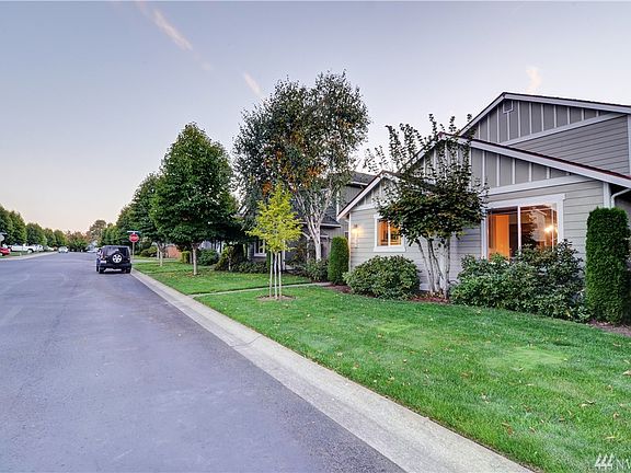 2nd image of 8023 Andover Ln SE