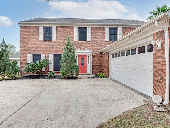 The swing in garage works nicely to allow for extra parking.