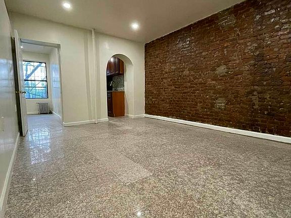2nd image of 551 2nd Ave APT 2R