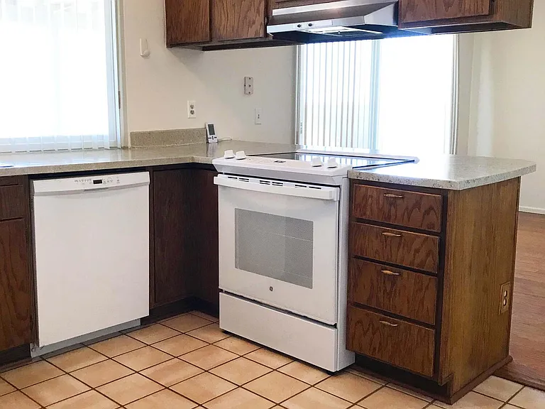 7800 N Nicole Pl — Photo 7