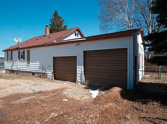 3rd image of 407 W Avenue A