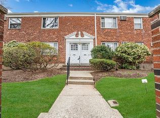 60 S 1st St #2B-207D, Bergenfield, NJ 07621