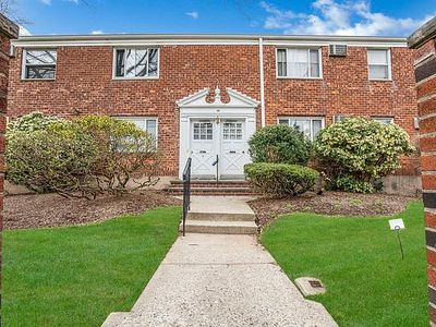 60 S 1st St APT 2B, Bergenfield, NJ, 07621