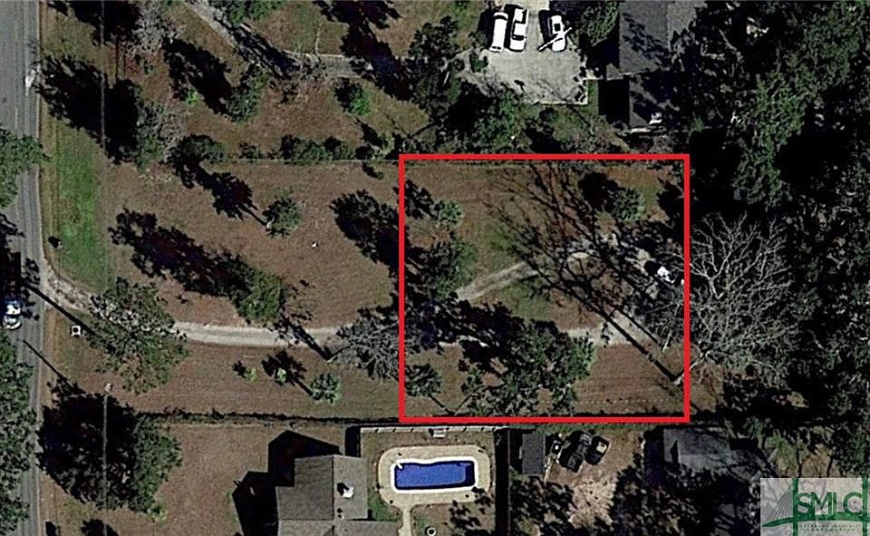 2nd image of 1402 Walthour Rd #B