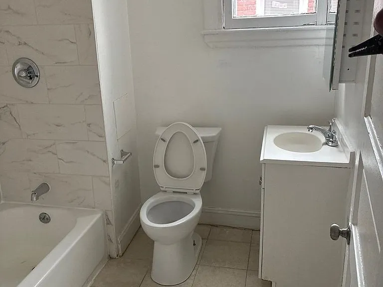 1513 N Ellamont St — Photo 13