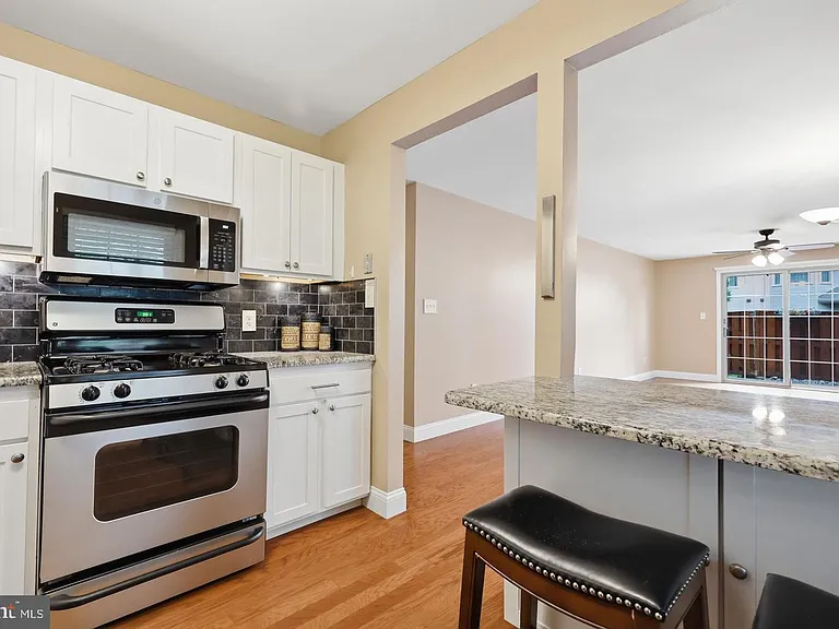 3105 Danbury Ct — Photo 7