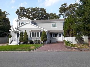 59 Shell Rd, Rocky Point, NY 11778