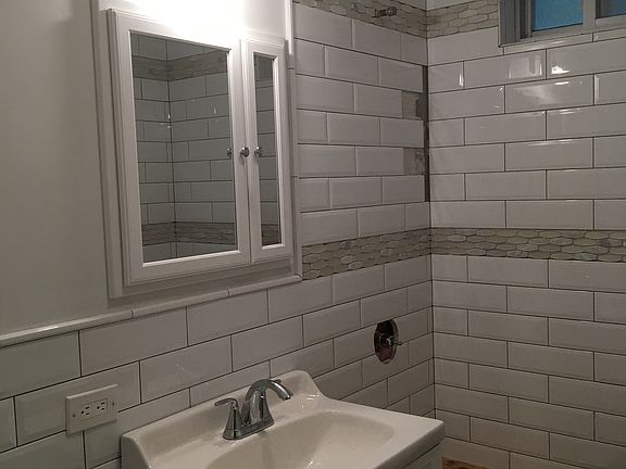 2nd image of 3958 45th St