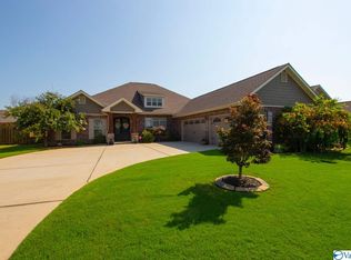 3 Bannut Ct, Huntsville, AL 35824