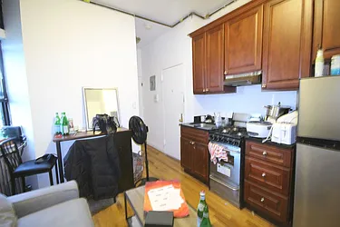 Rented by Dynamik Realty