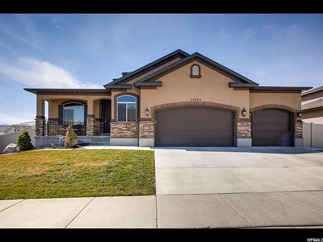 1st image of 13542 S Cervina Way