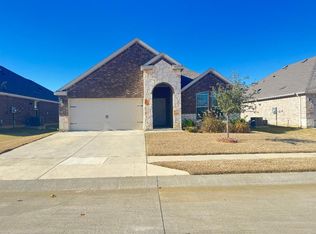 10305 Rambling Brooks Ln, Aubrey, TX 76227