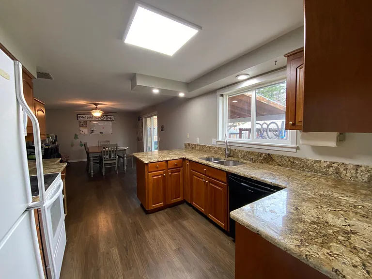 5835 SW 205th Ave — Photo 5