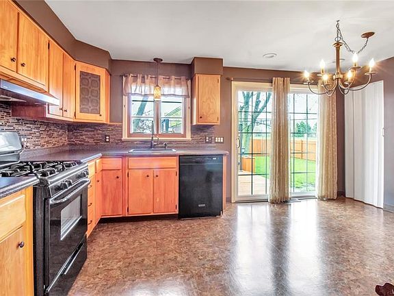 2nd image of 528 Zimmerman Blvd