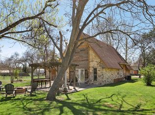 122 Nueces Ln, Seguin, TX 78155