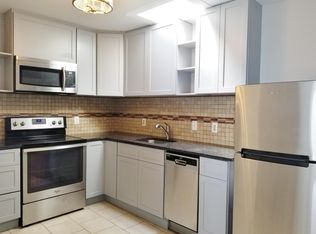 4024 Green St APT 3, Philadelphia, PA