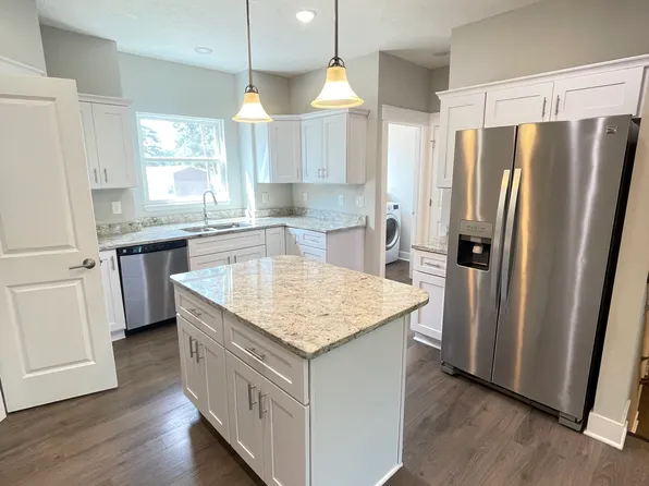 1726 Chamberlain Way, Haslett, MI 48840