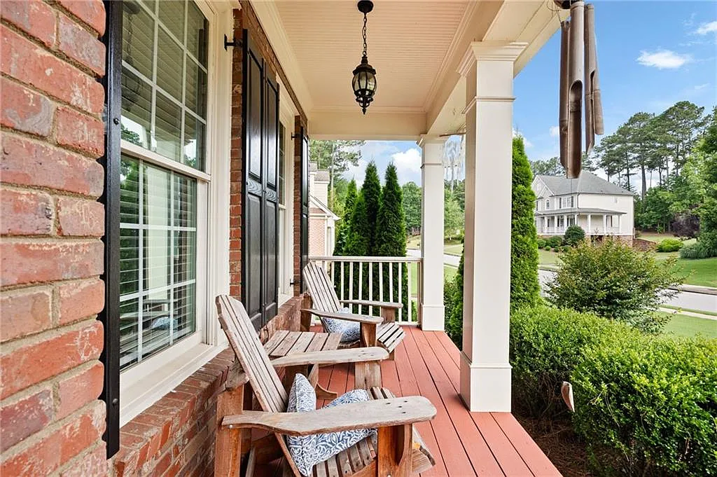 6 bed, 5.0 bath, 4299 sqft, $4,250 — Photo 4