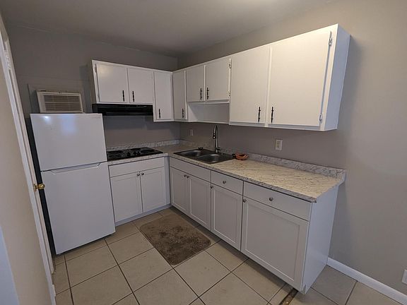 5th image of 27637 Franklin St #3