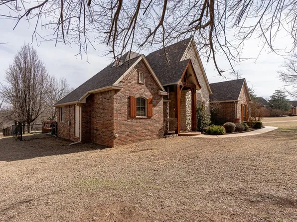 1208 N Sara Rd, Tuttle, OK 73089