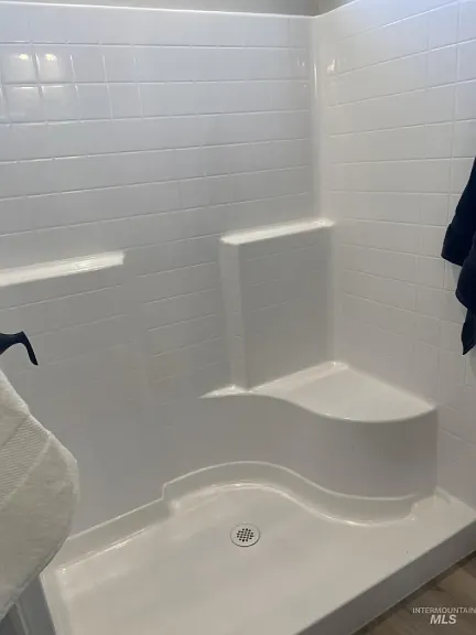 1122 Crestview Dr — Photo 14