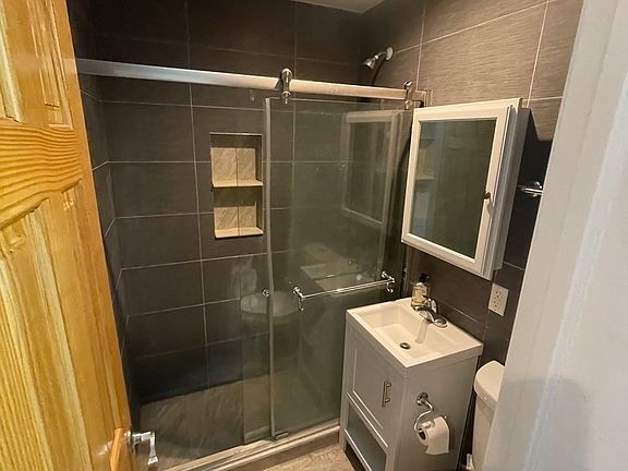 5th image of 516 Hudson St APT G13