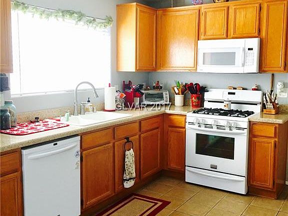 5th image of 7574 Camino Heights Ct