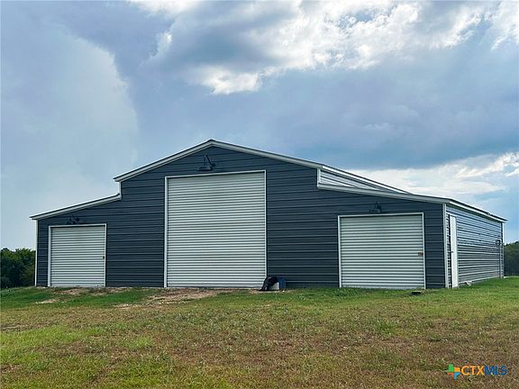 3rd image of 5920 N Fm 1915 Rd