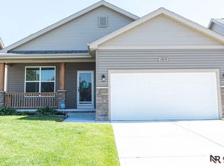 17619 Sahler St, Omaha, NE 68116