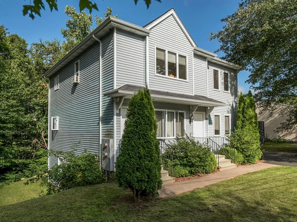 121 Whittle St #B, Mystic, CT 06355