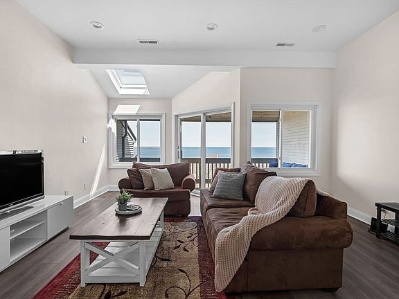 5th image of 1187 Nantasket Ave APT 6