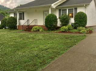 735 Pleasant Shade Hwy, Pleasant Shade, TN 37145