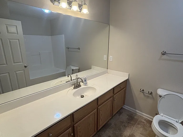 3021 Summit Dr — Photo 12