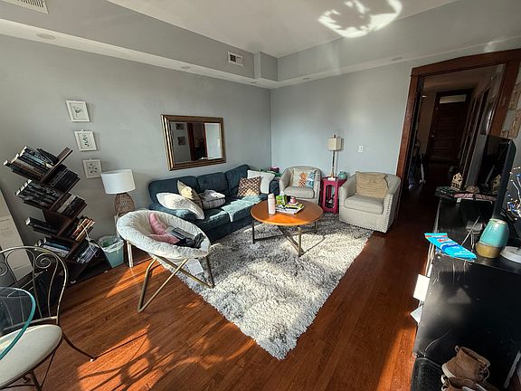 4th image of 3131 N Bernard St APT 2