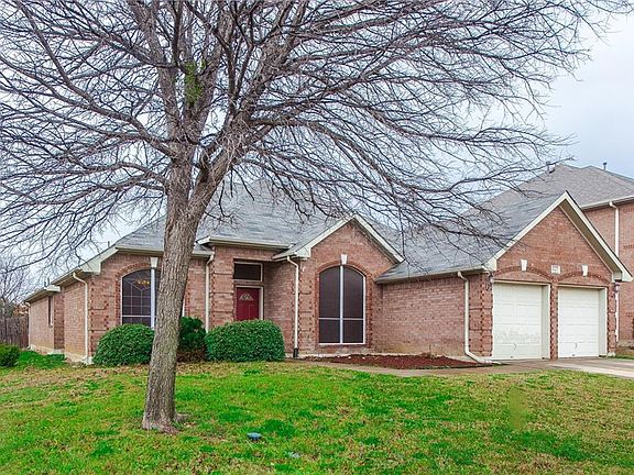 3rd image of 8341 Everglades Cir