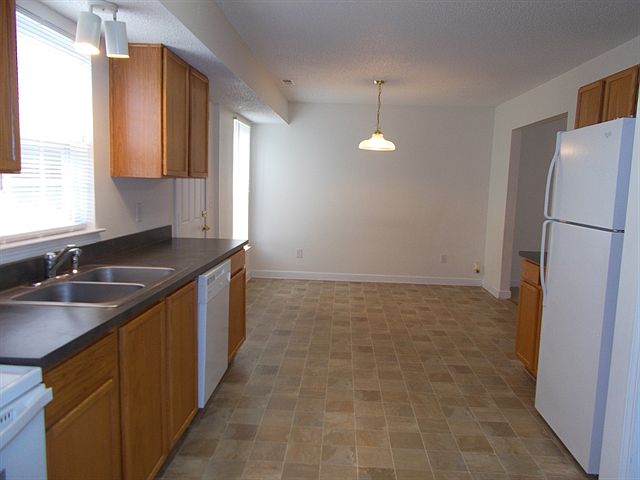 2nd image of 7501 Lancaster Rd
