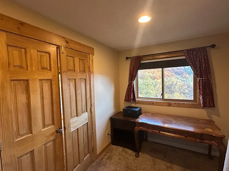 824 N Traver Trl — Photo 24