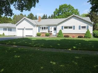 164 Dierdre Dr, Rochester, NY 14617