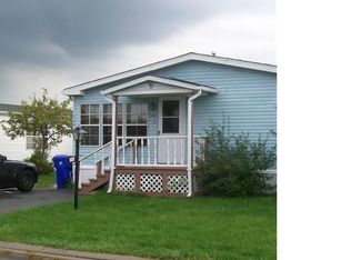 546 Old Beebe Rd, Lockport, NY 14094