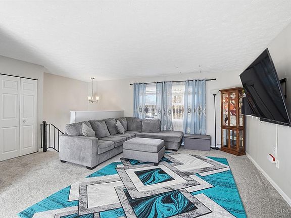 4th image of 899 Tradewind Dr