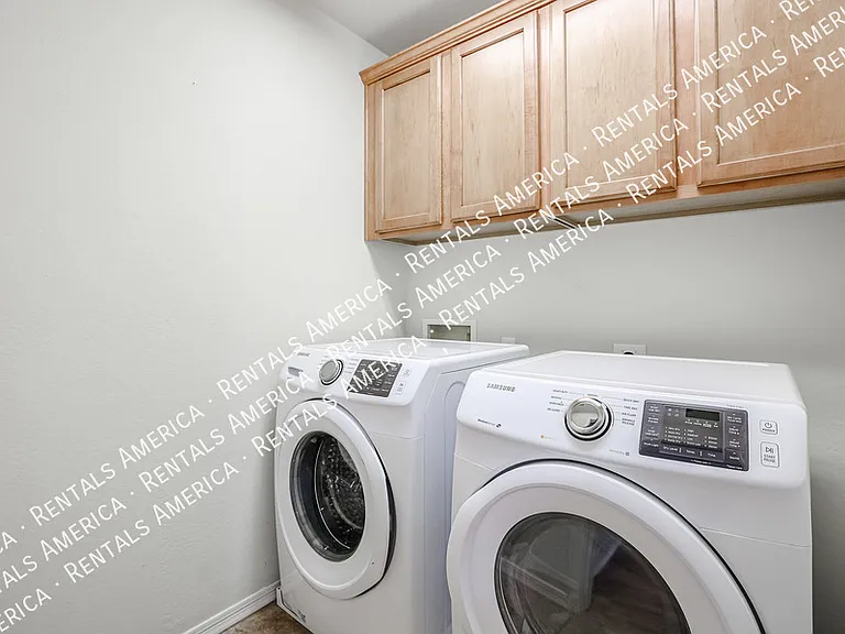 2127 W Monte Cristo Ave — Photo 20