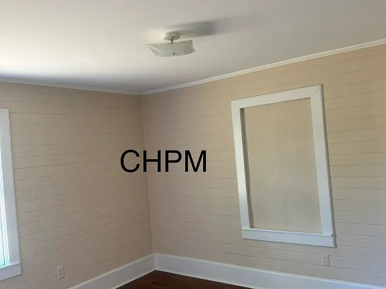 604 Bee St — Photo 6
