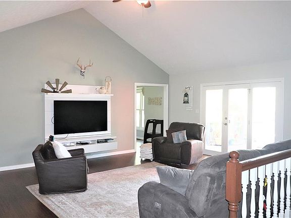 3rd image of 5178 Brook Ct