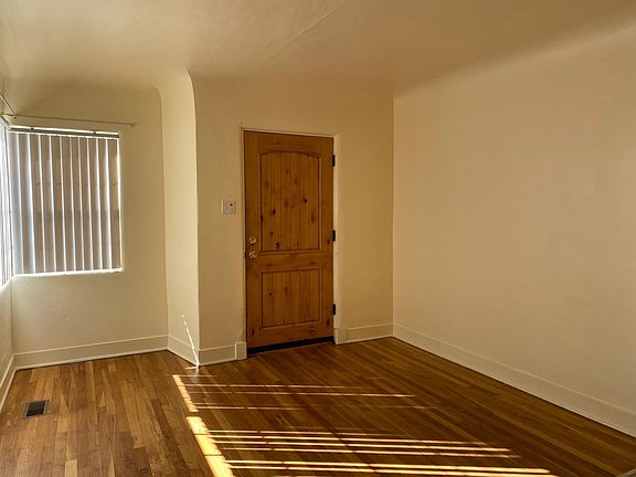 4th image of 422 Hermosa Dr NE
