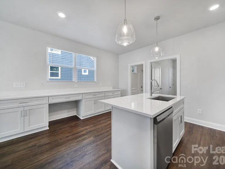 2432 Arty Ave — Photo 12