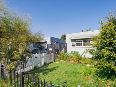 1361 W Vernon Ave, Los Angeles, CA, 90037