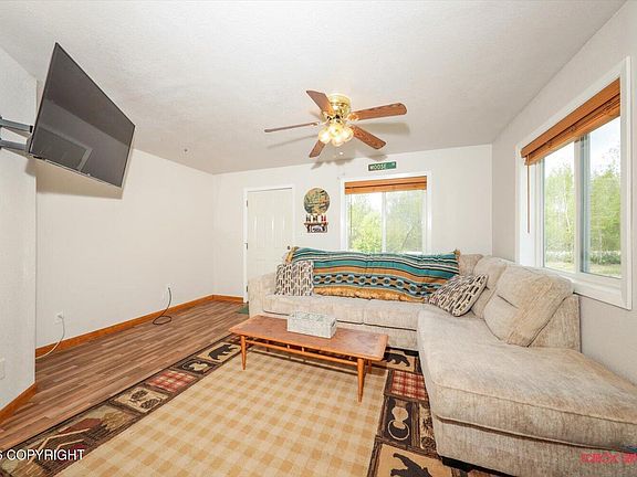 5th image of 15730 W Hess Ln