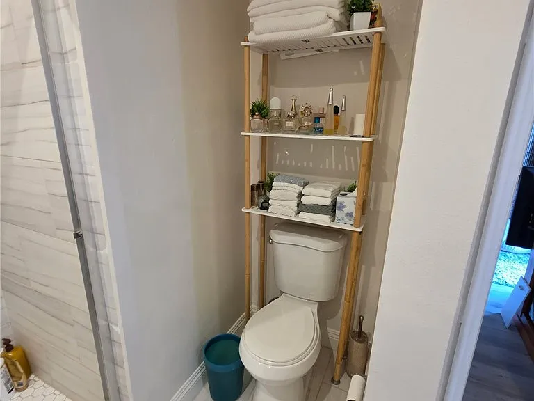 120 Hurricane St #2 — Photo 12